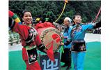 德夯大峽谷 一、二、三代苗鼓王同臺(tái)獻(xiàn)藝